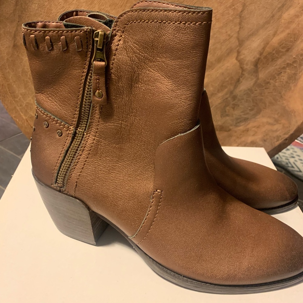 Red Eye Western Moto Bronze
 boots women’s 10